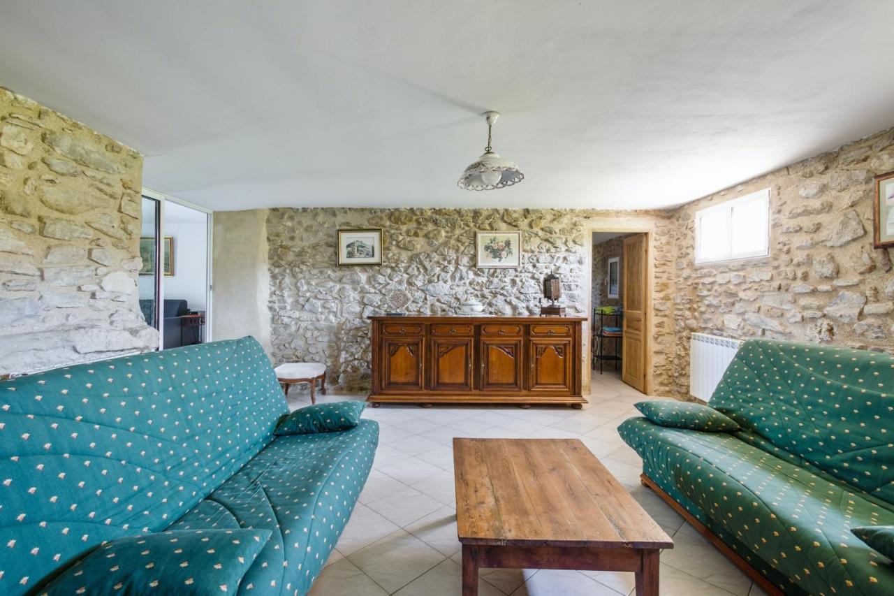 Villa Charmante A La Tour-D'Aigues Avec Piscine Privee Kültér fotó