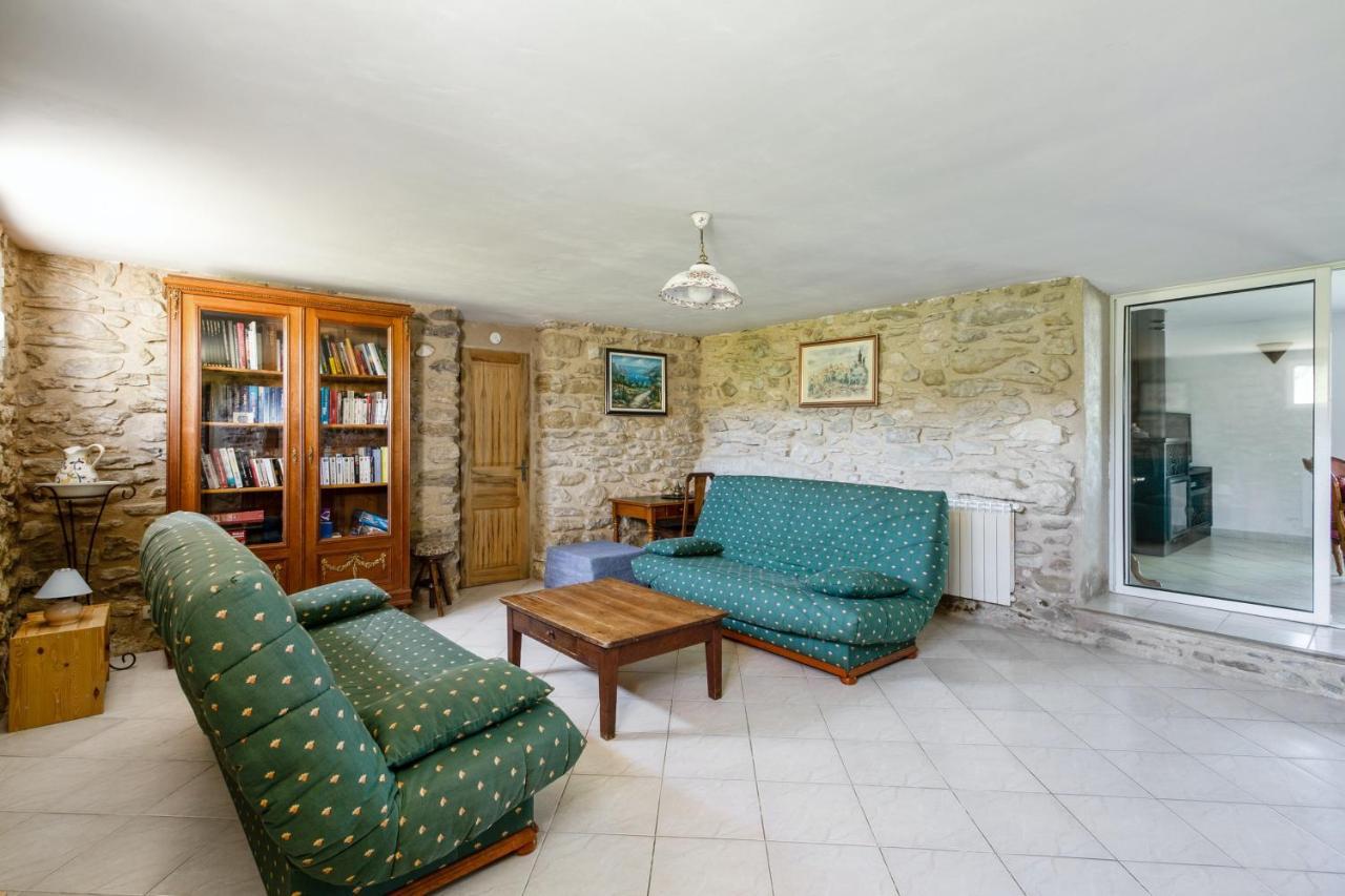 Villa Charmante A La Tour-D'Aigues Avec Piscine Privee Kültér fotó